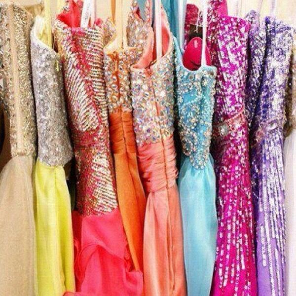 GlowSalon100's tweet photo. Have you found your perfect prom dress? Don't forget to make sure your hair is ready!Make your appointment 5193484497 http://t.co/nvC8KRaTsl
