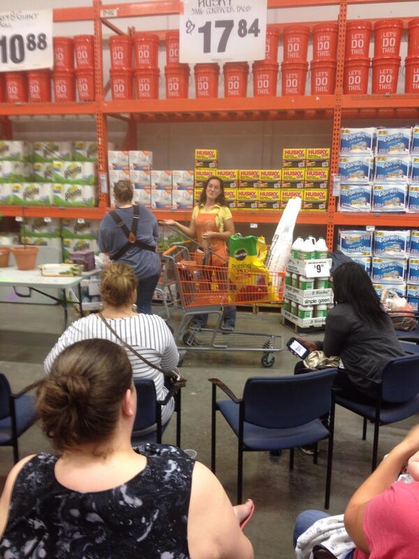 Kevin3662's tweet photo. Heather and Joanna teaching the ladies clinic tonight ! http://t.co/bMfJQ9DOe9