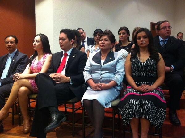 elcarrascoc's tweet photo. Felicidades a los concejales electos de #Cuenca @monsetelloas @czamoramatute @doriord #LauroPesántez @todossomosrojos http://t.co/NO55jGYsi0