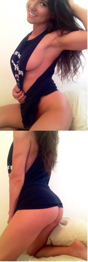 HumpDay6969's tweet photo. Woah http://t.co/tphg6pfuLe