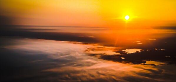 Joearchpilot's tweet photo. Fog rolling in at sunset over Cape Cod http://t.co/p9NVR1urha