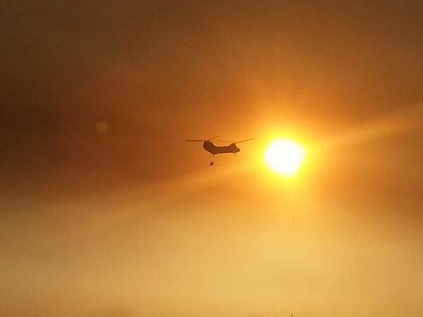 calibornbree's tweet photo. USMC to the rescue!! #PrayForSanDiego #OceansideFire #CarlsbadFire #FallbrookFire #CampPendletonFire http://t.co/h5mcUOgqS4