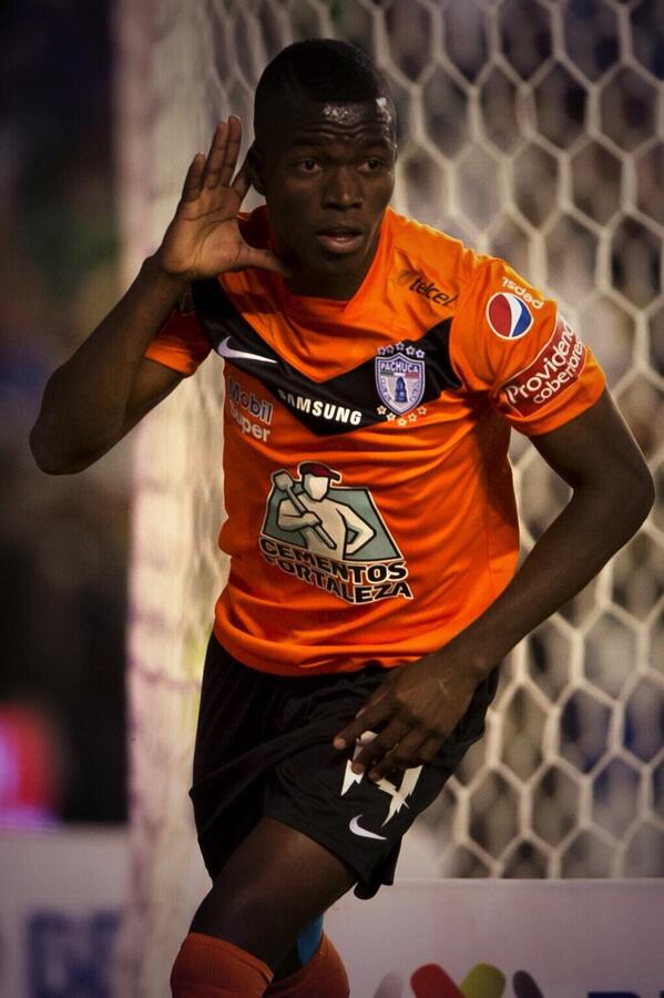 Amantesdelfut_'s tweet photo. ยกSรPER FICHAJE!
Enner Valencia, ecuatoriano del Pachuca, registra 6 goles en sus 5 partidos de Liguilla MX. #Cla14 http://t.co/sVuFkskjC2