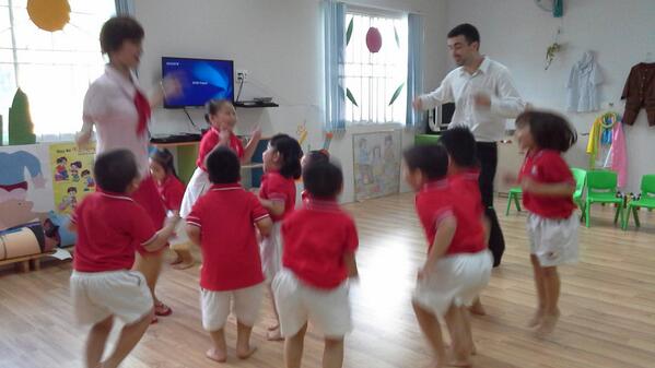 Interesting English lesson by Fan teacher