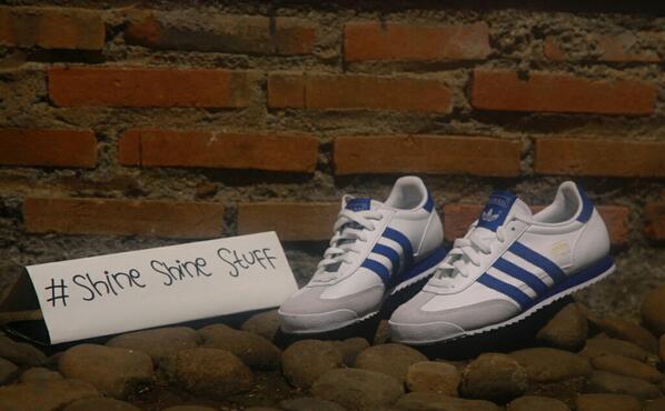 shine2stuff's tweet image. Adidas dragon, size 40, BNWB, Minat serius: 
Sms/Wa: 089634603684
Pin: 769A027E @CasualIndonesia