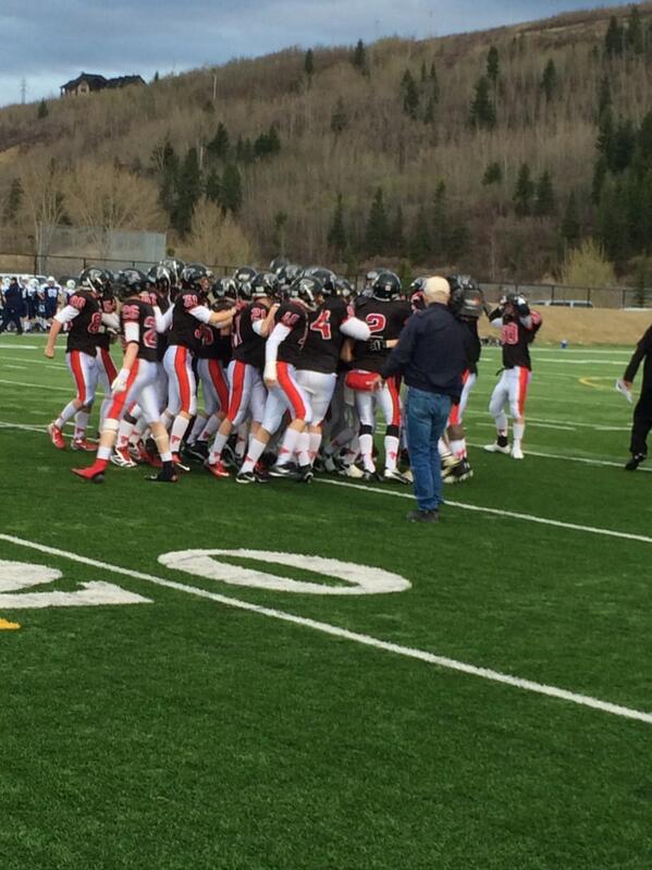 BParkerTV's tweet photo. One of the craziest finishes to a football game ever in @cgymidget. Must watch tonight on @GlobalCalgary. #yyc http://t.co/EvRIvkjkUO