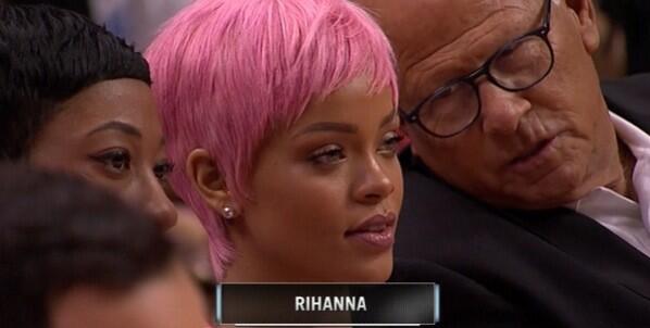 desusnice's tweet photo. Riri looks like a West Indian tinkerbell who answers wishes slowly &amp; with an attitude http://t.co/yBBIVRZtGB