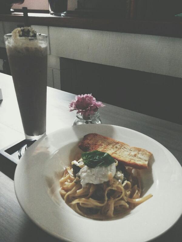 nataliaaasherly's tweet photo. @m1ssbee http://t.co/szJbiqS1jL