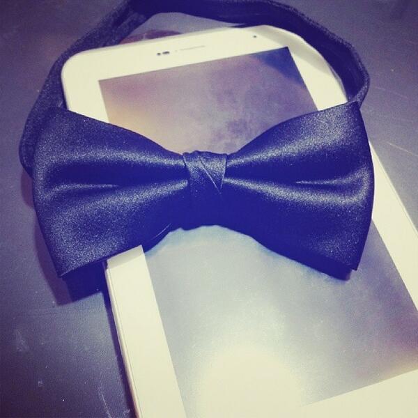 _FireIce's tweet image. bowtie and tabbie #random #bored #boliao