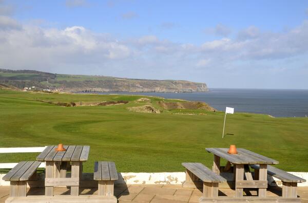 Warm sunshine all weekend and our garden will be open providing amazing views,food and refreshing beverages #whitby