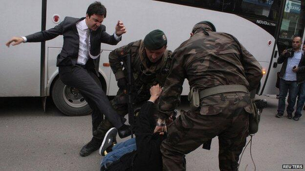 rnsnrpt's tweet photo. #Turkey #WorldMediaGoToAnkara Hayırlı Cumalar #2014 http://t.co/7IJvtEg18G