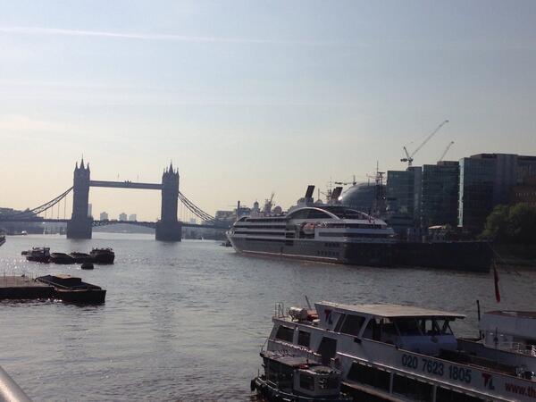 GrahamRand's tweet image. My new gaff on the Thames? - should save the commute to town.  Wonder how much mooring fees are?