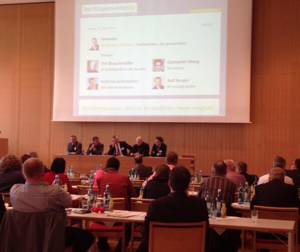 Podiumsdiskussion: Breitbandausbau - Was ist im ländlichen Raum möglich?