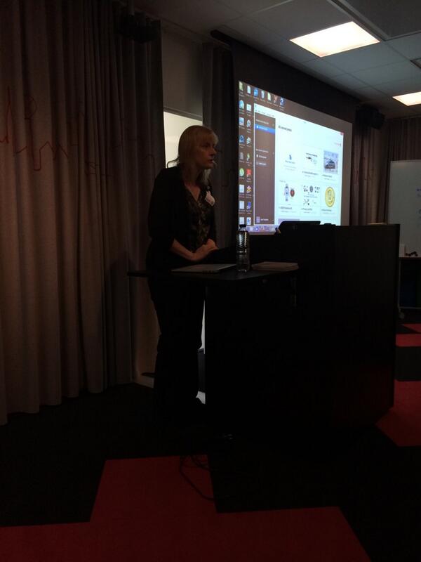 weshift's tweet image. "We need people to be beginners at problem solving" says @kathrynmyr  #weshift #singularityu