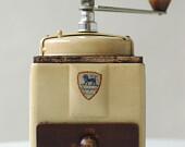 kdclondon's tweet photo. Check out this lovely new #vintage #retro online store by @BOULOTDODO - The stuff of life.....http://t.co/d1Xl2CwkAU http://t.co/HAsuJy99Mh