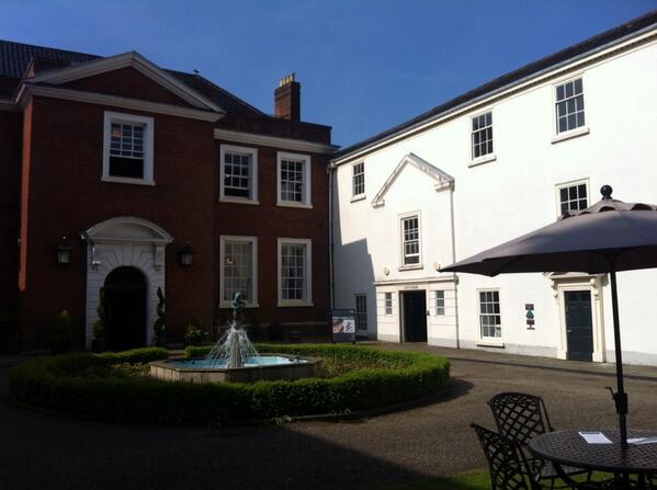 BritRhinSoc's tweet photo. Beautiful day, beautiful venue. All set for a great meeting. http://t.co/mYHsX0dbNJ