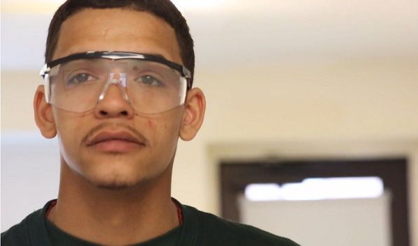 AmeriCorpsAlums's tweet photo. RT @YouthBuildUSA: Meet Brandon @YouthBuildAlum Alumni &amp; @AmeriCorps member #OneDayinBoston http://t.co/RMkPDwtSAm http://t.co/MjpMqW96JE