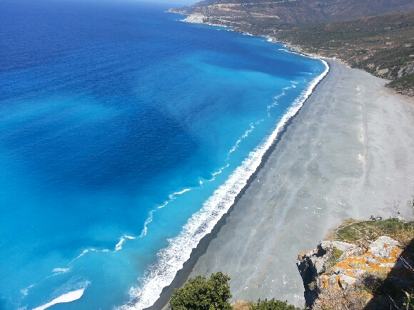 Sample_France's tweet photo. #France #Corse #Corsica #plage #Méditerranée #sampleoffrance http://t.co/JcbiUjhxZP
