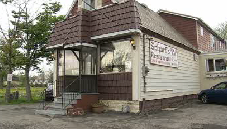 ScottMPatterson's tweet photo. #Buffalo: Last day for @SaveScharfs at Schiller Park location. Restaurant moving to #WestSeneca. http://t.co/0dDKIxiynR