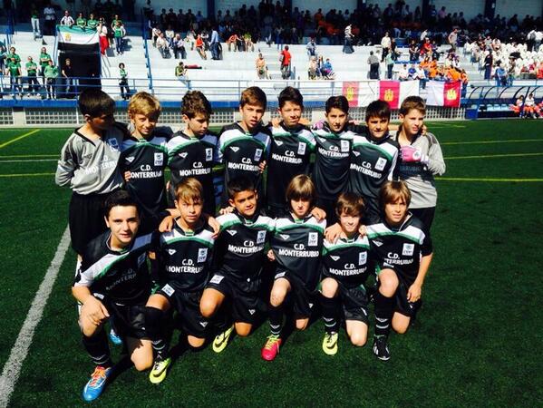 ConPua's tweet photo. Nuestra selección alevin rinde el mejor homenaje a los jugadores fallecidos de Monterrubio,ganando 2-0 al país vasco http://t.co/Gv3554PKQS”