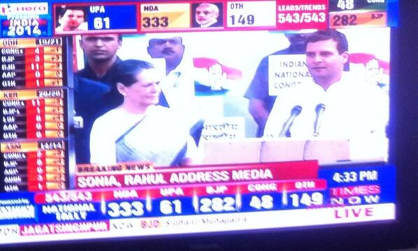 devyanidilli's tweet image. #ModiAt7RCR  lecture on unity n desh ki heet-frm a script-aftr10yrs of misrule/scams/commul politx #Results2014