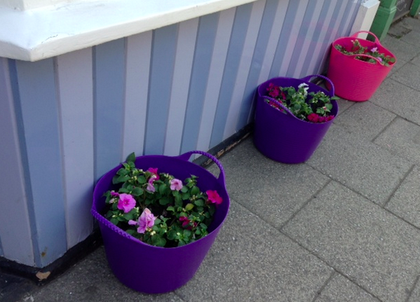 <a href="/Stocks_Of_Whit/">stocksofwhitstable</a> thanks for the tubs! 3 request to buy them in 3 hours  ;-) #trendsetting #whitstable