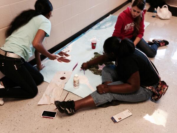 HallLifeScience's tweet photo. Working hard on our biomes at Veterans...#ncssbethebest http://t.co/xWt5suYnW9