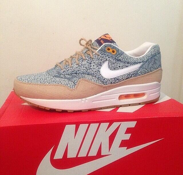 AIR MAX. on Twitter: "Nike Max 90 Liberty http://t.co/FCdrVd56FZ" /