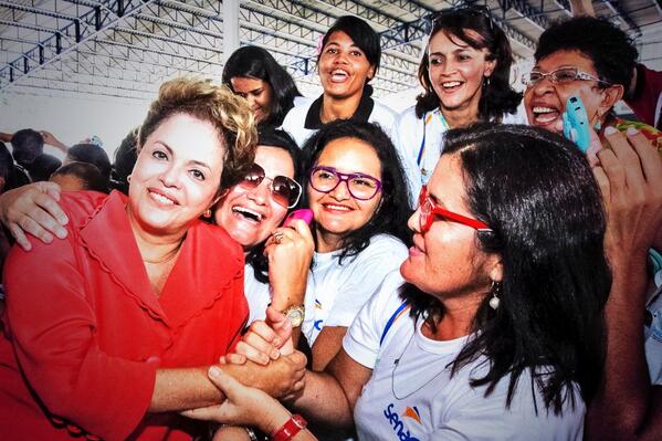 diImabr's tweet image. Meet &amp;amp; Greet com as dilmetes do #PRONATEC na Paraíba! Amo muito!!! 💕