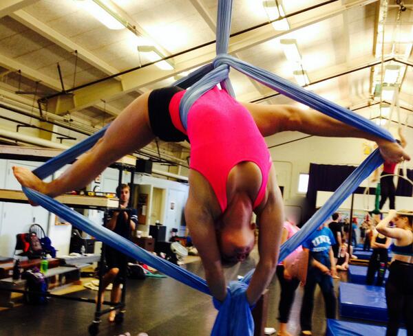 InvertedArt's tweet image. #Boston hire @InvertedArt for your #evententertainment #aerial #dance #trapeze #silks #lyra #weddings #clubs #galas