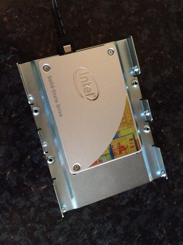 gadago__'s tweet image. Got this bad ass SSD from the brother in law today. #ssd #intel #flashcache #freebie