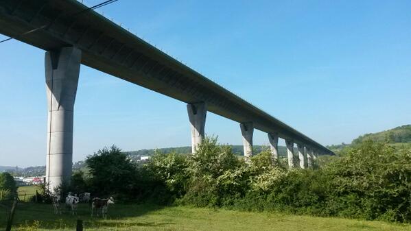 aboldguess's tweet photo. Saw this beautiful bridge at mile 216 and thought of you,  @CSIC_IKC,  with the rest of @Team_LifeCycle http://t.co/YSoCdiGpbx