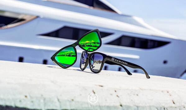 Sorteamos estas dos HAWKERS polarizadas entre toda la gente que nos siga y haga RT -> hawkersco.com