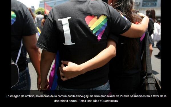 lajornadaonline's tweet photo. Conmemora México por primera vez el Día Nacional contra la Homofobia http://t.co/pA8S8eu6u0  http://t.co/n9Xoj0oLst