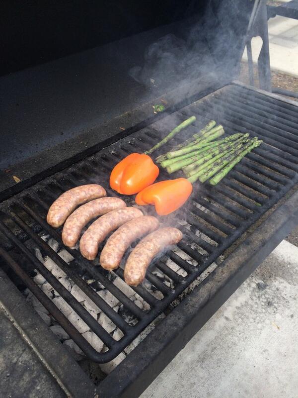KetoMotivation's tweet photo. Summer grill out #keto http://t.co/qOsV3gdiGo