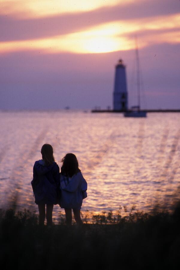 #MDOT Pic of the Day: Did you know that Michigan has the most lighthouses in the nation? 124 of them. #PureMichigan