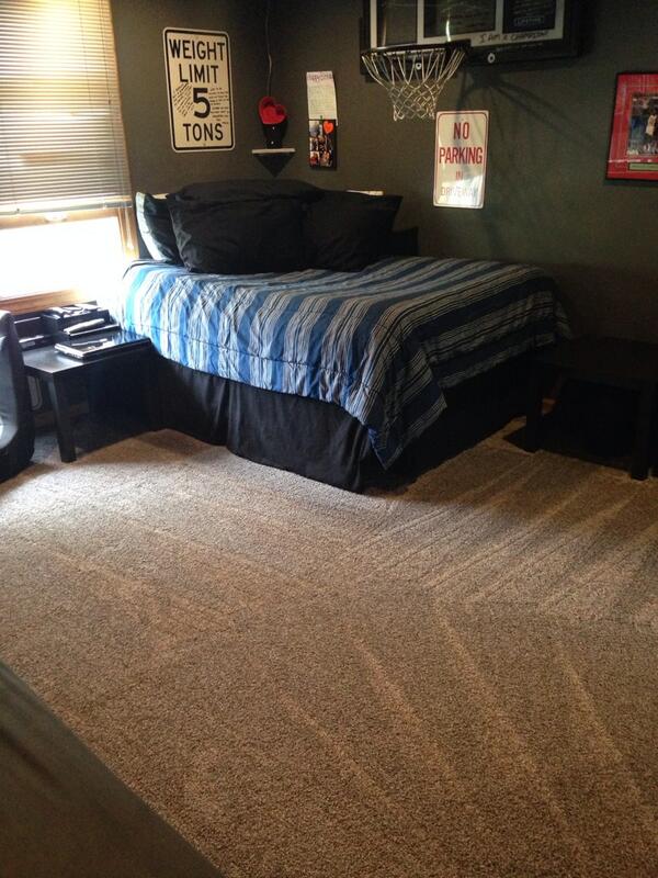CJ_OPEL's tweet photo. Putting V's in the carpet is always a good feeling... #neatfreak problems lol http://t.co/bavaouJIH3