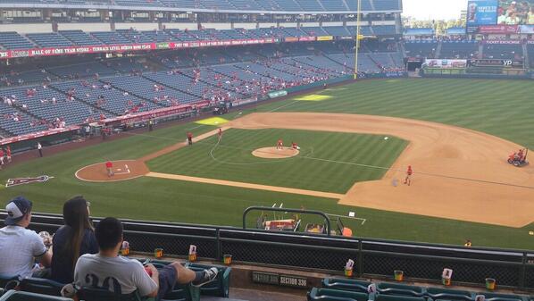 TeamJohnRuss's tweet photo. Angel Game last night http://t.co/wi6DRcjB1v