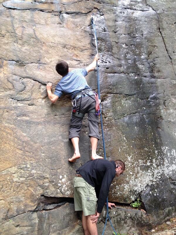 izzeebellz's tweet photo. When your stick clip isn't quite long enough. @GoinggBananas #climberprobz @ClimberProbz http://t.co/0lT966XIQc