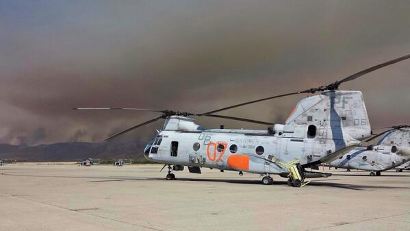 MCASMiramarCA's tweet photo. A view of the #CampPendletonFire from the base flightline #SanDiegoFire #TomahawkFire @usmc @10News http://t.co/uOvs1oCFu5
