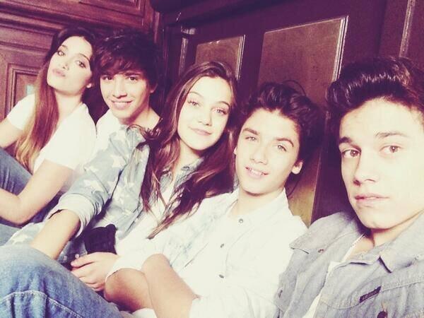 Joaco_AR's tweet photo. "@carodomenechar2: ¡Los quiero! @Joaco_AR @JuliSerranoAR @orisabatini_AR1 http://t.co/CyBZ7tdA65" Maas