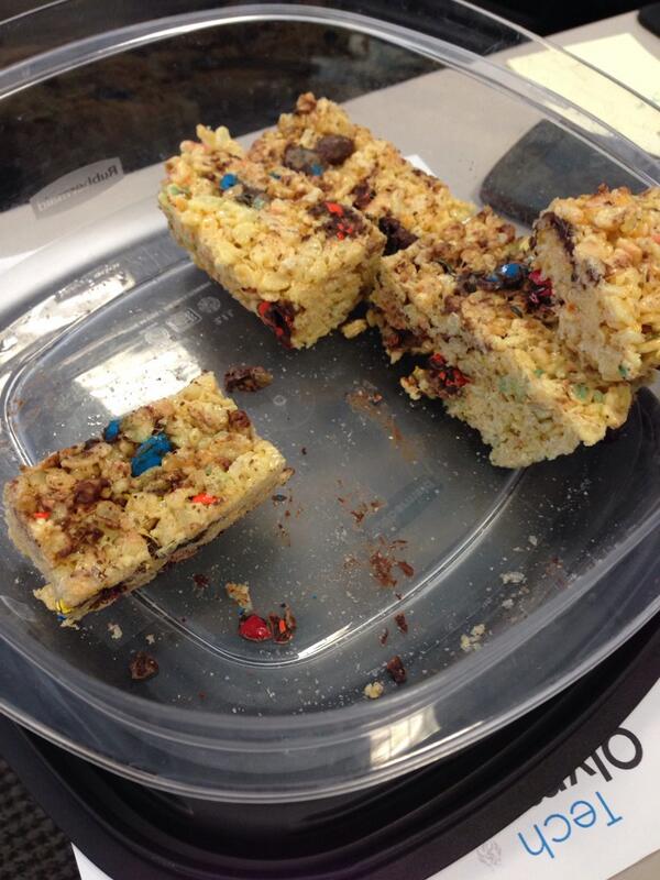 TheAmyFitch's tweet image. Paleo dark chocolate Rice Krispy #ctatecholympics #autoloop #sonotpaleo  #joeymakesmagic