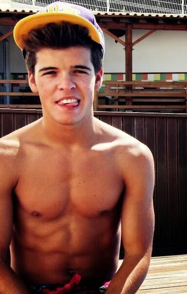 hotboysabs's tweet photo. 😳😘 http://t.co/YVsNxsaUeB