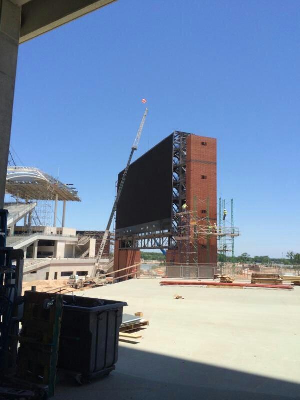 <a href="/JFeuerbacher/">Jordan Feuerbacher</a> @JDucoff He wants to see you scoring on this