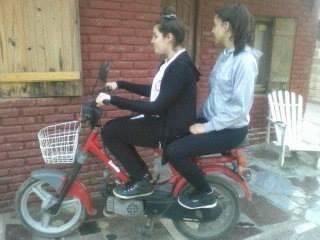 SoffiBeltramo's tweet photo. Motokiando con @CcamiI23 JAJAJAJAJAJAJAA te amo (: http://t.co/DOS6yRzPpV