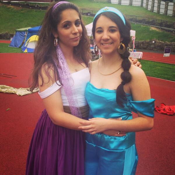 gypsyhotness's tweet photo. Esmeralda and jasmine ❤️ http://t.co/umEQ0mqMJL