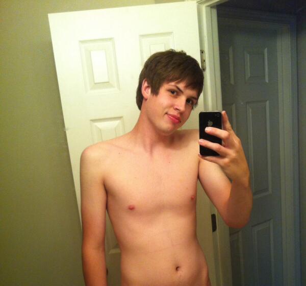 JacobTyler16's tweet image. Love you guys:) @LyleArlik1 @kawfinggame @5TERRY5 @quake1972 and Shyguy (it won't let me tag you),and everyone else:)