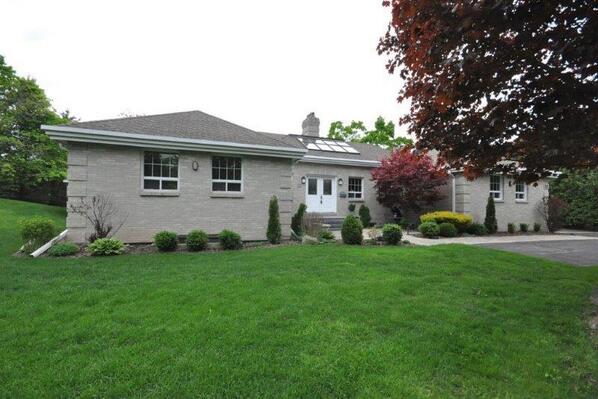 Aurora_Homes's tweet photo. #RealEstate #NewmarketRealEstate
52 Elderberry Trail, Aurora
http://t.co/pL2peJDS6e http://t.co/PgNyl35sKx