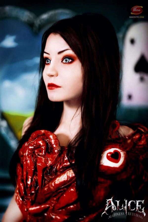 anime_guys's tweet photo. #aliceinwonderland #Gore #amazing http://t.co/U5EVcUJnRE