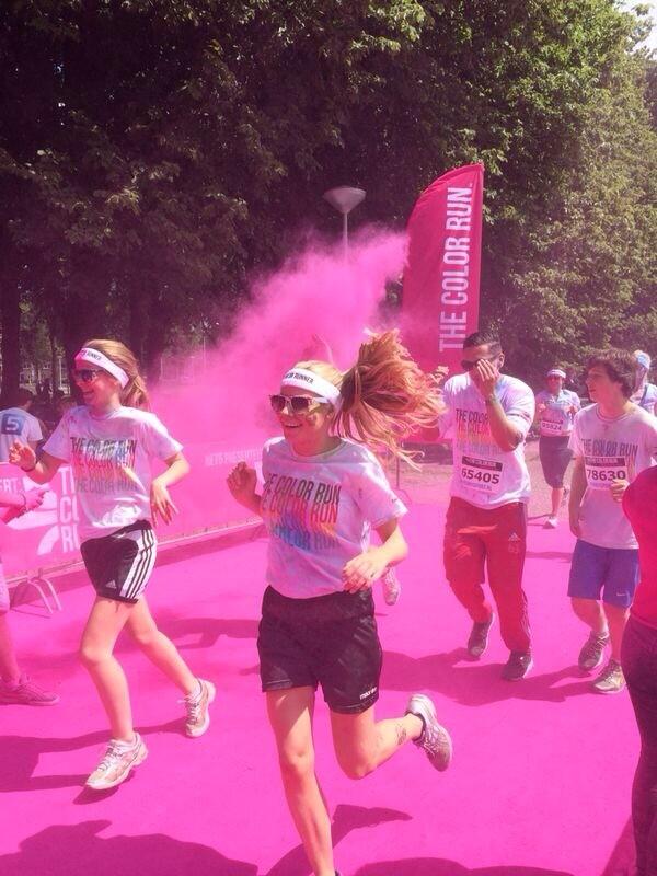 TheColorRunNL's tweet image. Let's color pink!!! #Happiest5k